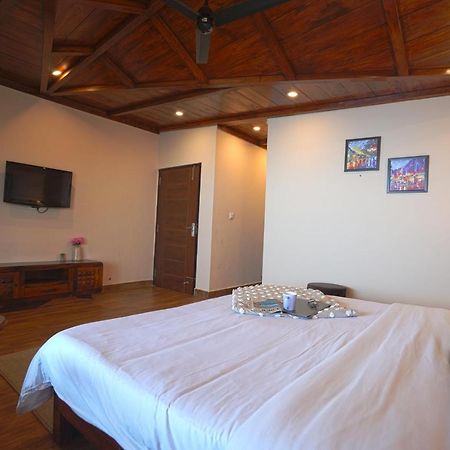 Saffronstays Zephyr Nainital Luaran gambar
